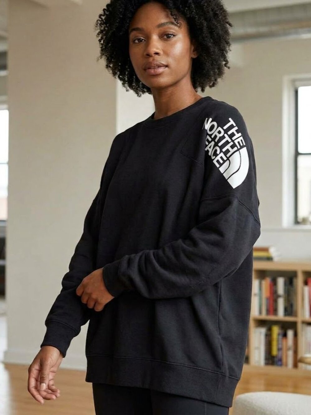 The North Face Black Mountain Athletics Logo FlashDry Crewneck Pullover Sz M